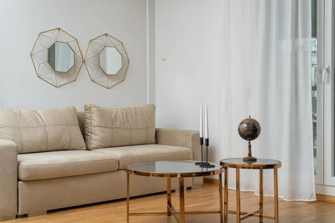 White Suite Armonia Thessaloniki